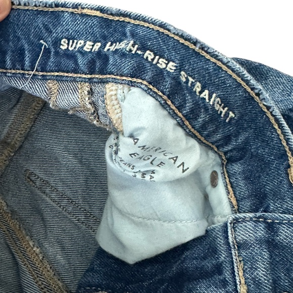 American Eagle Super High Rise Straight Sz 0 A295 - Picture 3 of 5